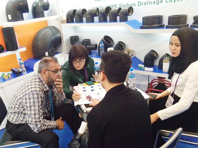 fabricants de tuyaux en PEHD