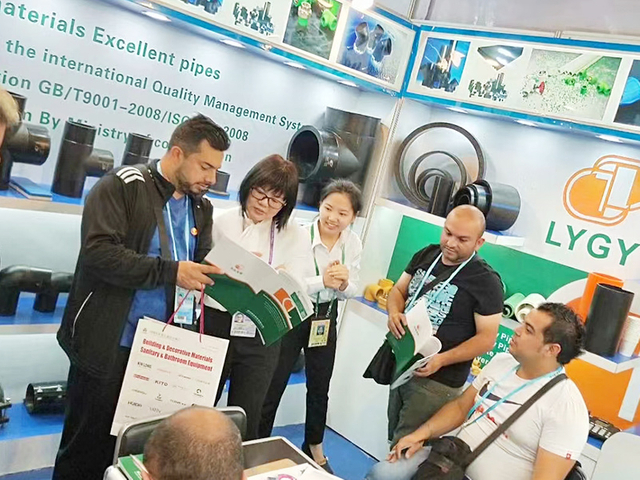 fabricants de tuyaux en PEHD