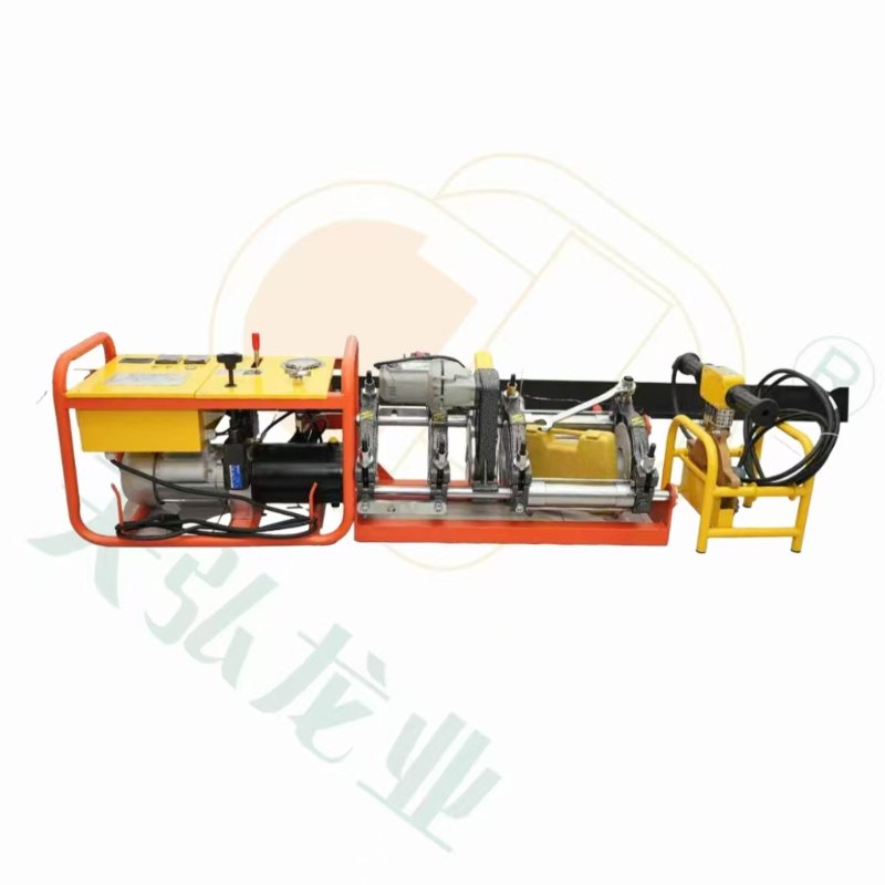 Machine de soudage thermofusible hydraulique semi-automatique pour conduite d'eau en PEHD