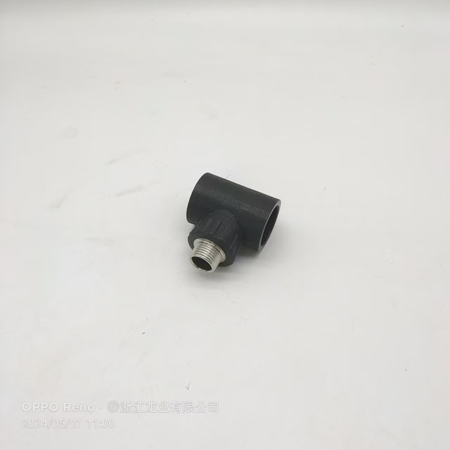 Té de tuyau mâle fileté avec précision