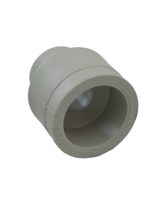 Réducteur PPR blanc PN25 pour systèmes d'eau chaude haute pression