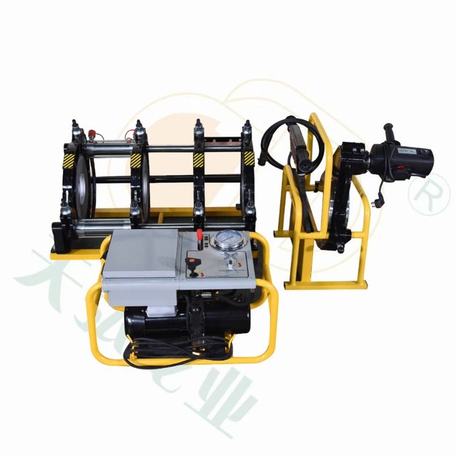 Machine de soudage thermofusible hydraulique semi-automatique pour conduite d'eau en PEHD